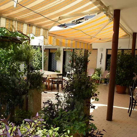 Bed & Breakfast Mautner 3*