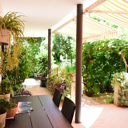 Bed & Breakfast Mautner 3*