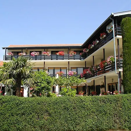 Mautner Bed & Breakfast