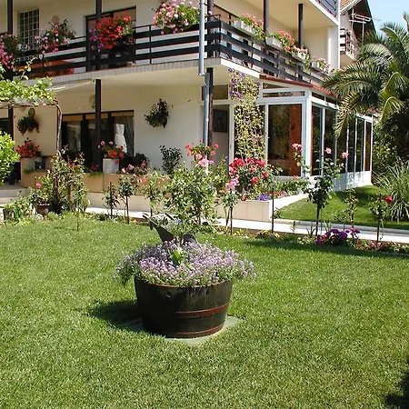 Bed & Breakfast Mautner 3*