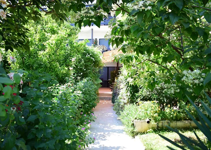 Mautner Bed & Breakfast